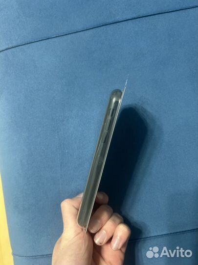 Чехол на iPhone 11