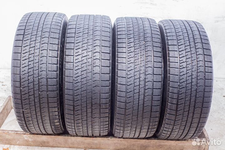 Bridgestone Blizzak Ice 245/40 R19 98T
