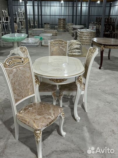 Стол и стулья от производителя. В наличии