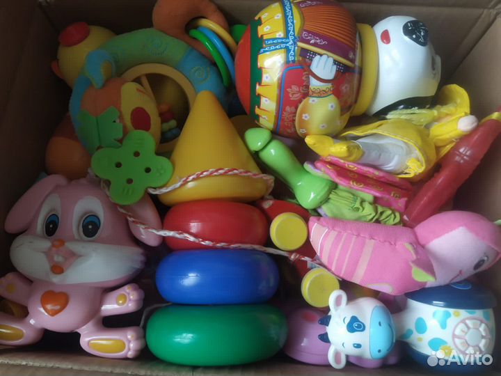 Игрушки для девочки коробкой