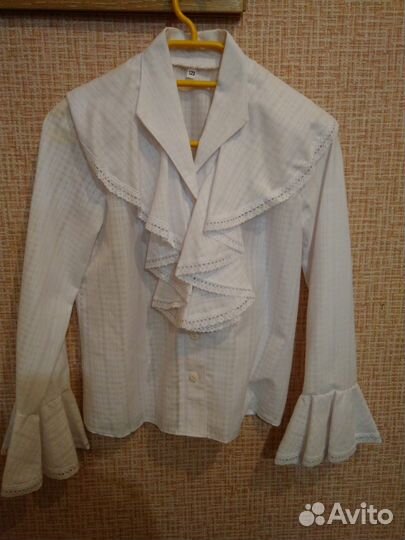 Продаю школьную форму для начальных классов