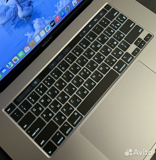 MacBook Pro 16 i9 32GB 2TB 8GB Видеопамять