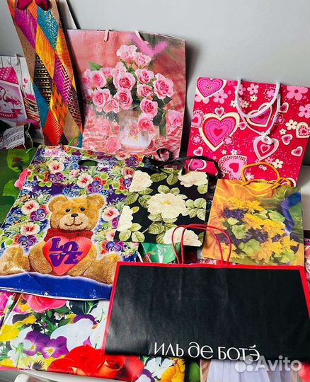 Пакеты подарочные оптом для женщин, детей, мужчин