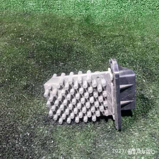 Резистор отопителя Toyota Caldina