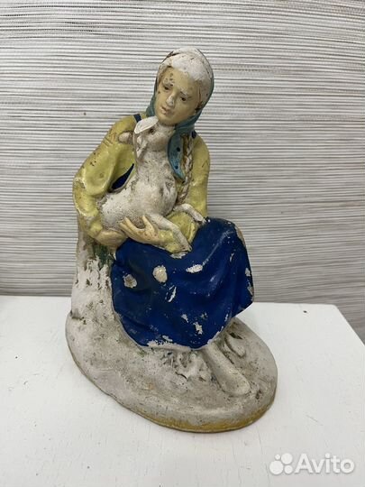 Статуэтка,фигурка гипсовая СССР