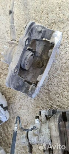 Суппорта передние peugeot 308 пежо 308