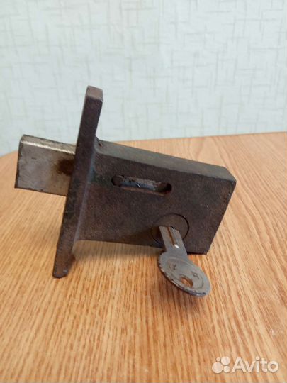 Дверной замок врезной Советских времён