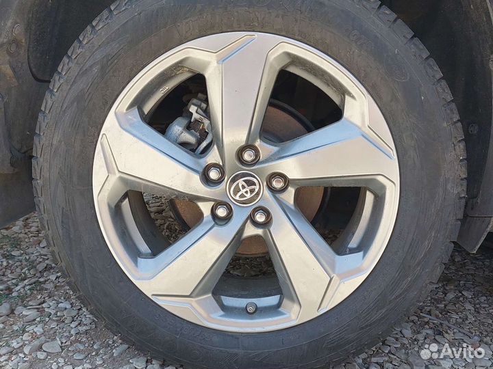 Toyota RAV4 колеса R18