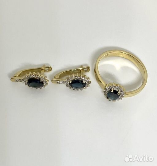 Новый золотой комплект с бриллиантами и сапфирами