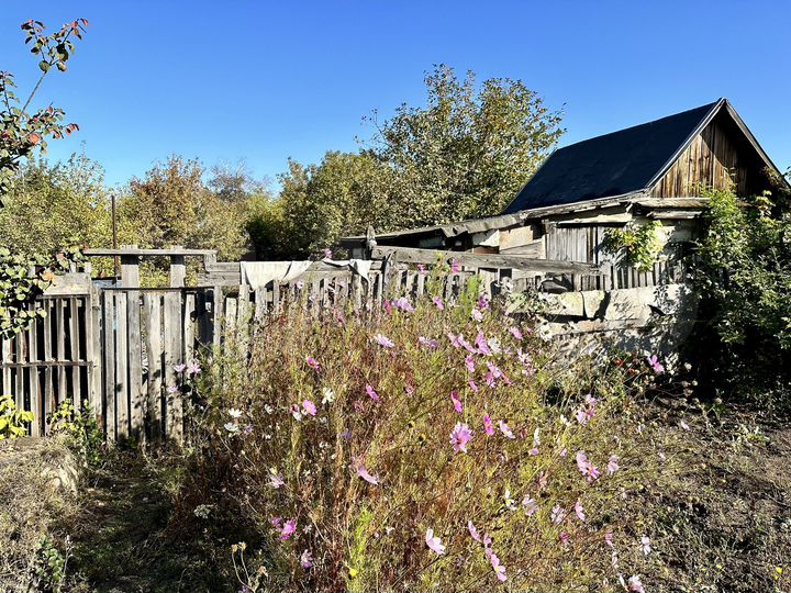 Дача 10 м² на участке 6 сот.