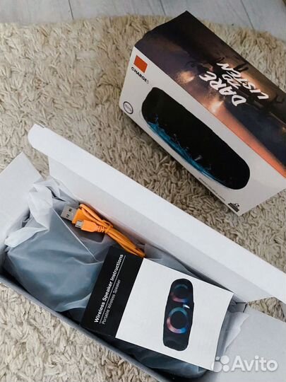 Портативная колонка Charge 5