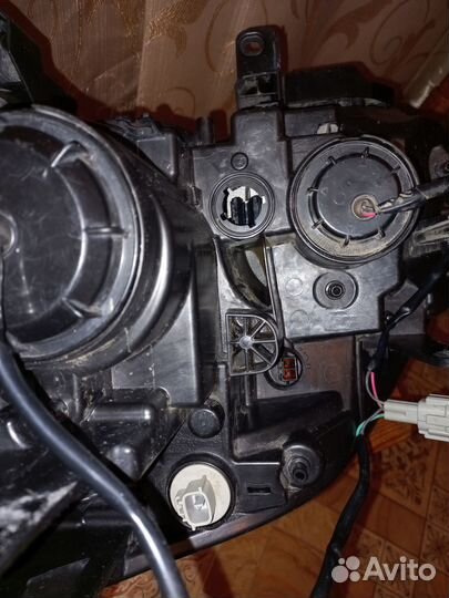 Фара правая Nissan Xtrail Т31 2011