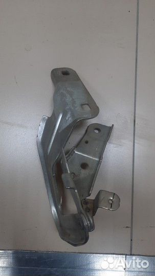 Петля капота левая Ford Explorer