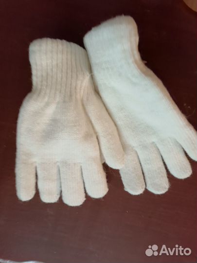 Варежки и перчатки новые