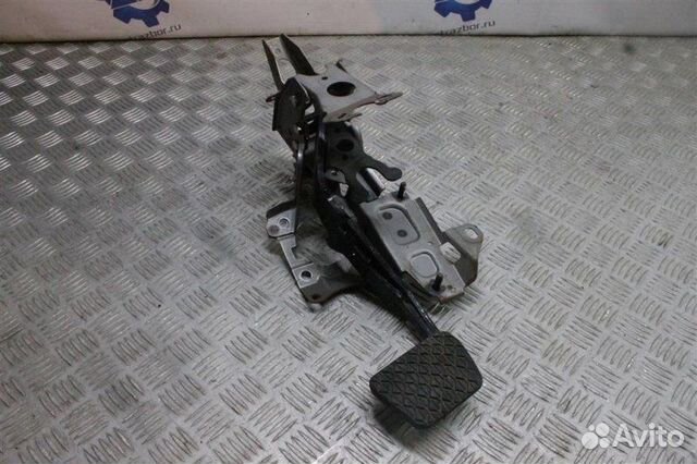 Педаль тормоза Ford Fiesta MK6 1.4 spja 96 Л.С