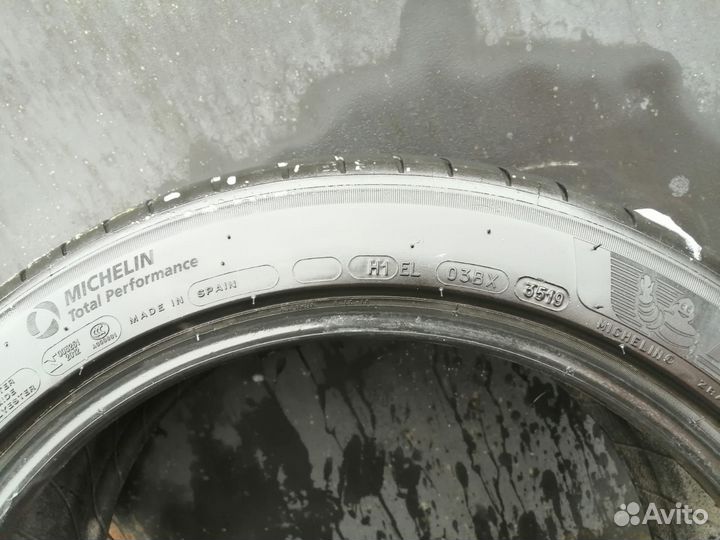 Michelin Pilot Sport 4 235/45 R18