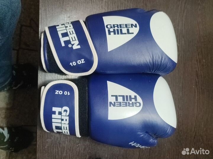 Боксерские перчатки 10 oz green hill