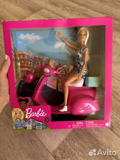 Кукла barbie на скутере новая