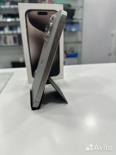 iPhone 15 Pro, 256 ГБ