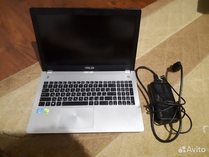 Ноутбук asus
