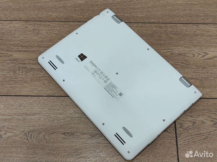 Lenovo Yoga 300-11IBR