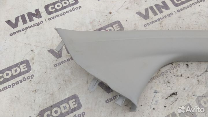 Обшивка передней правой стойки Ford Kuga 1