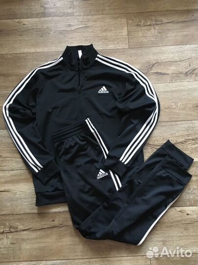 Спортивный костюм adidas essentials