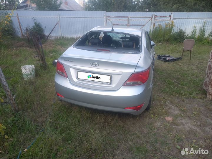 Hyundai Solaris 1.6 AT, 2016, битый, 74 700 км