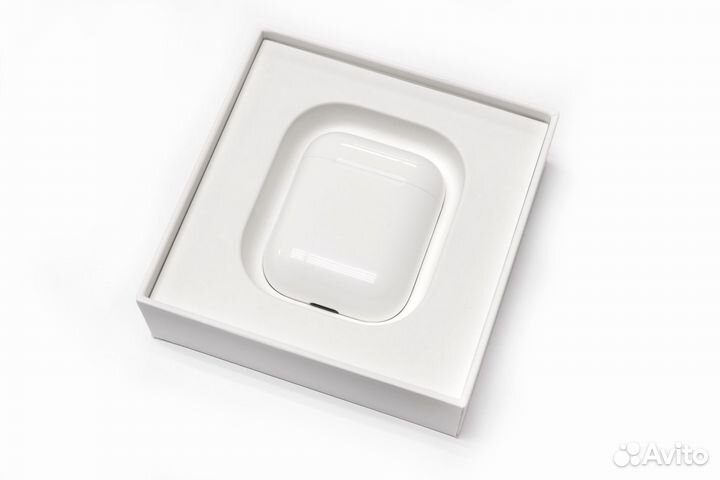 Apple AirPods Charging Case новый