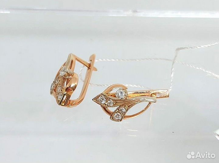 Золотые серьги с бриллиантами