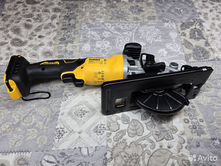 Пила дисковая DeWalt DCS571 18V для Европы