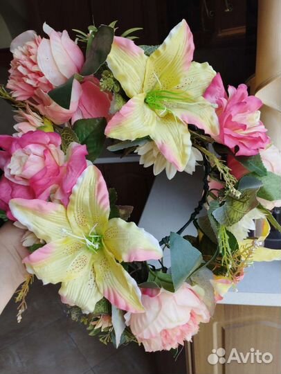 Венок на голову из цветов