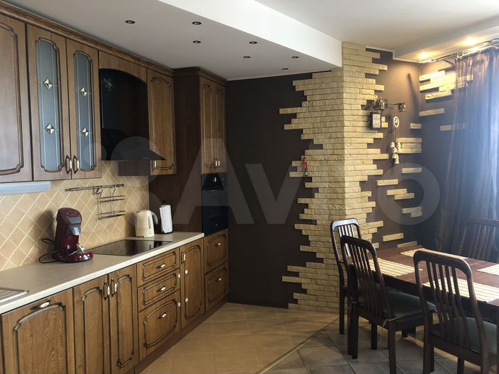 2-к. квартира, 70 м², 12/13 эт.