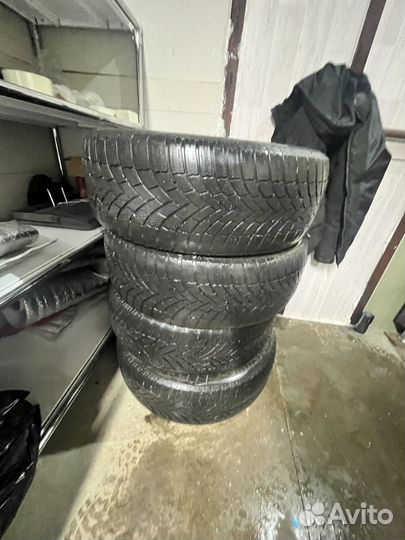Bridgestone Blizzak LM-005 285/40 R19 110