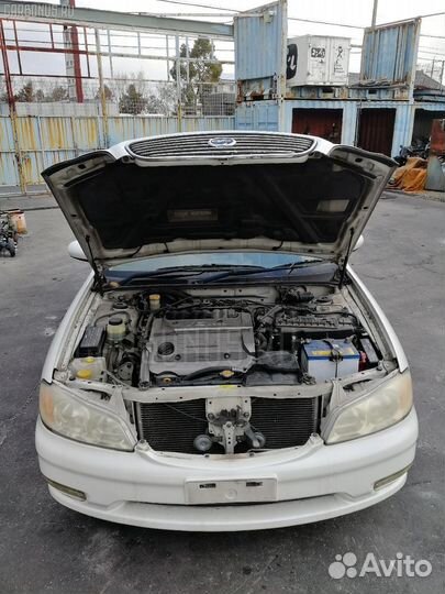 Обшивка багажника на Nissan Cefiro A33