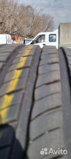 Roadstone N'Fera RU5 255/50 R20