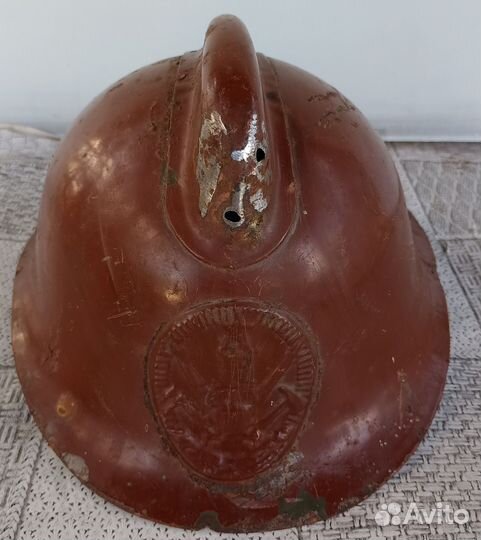 Каска, шлем пожарника