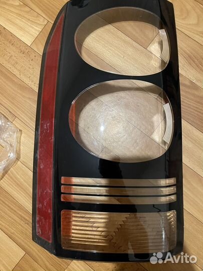 Стекло заднего фонаря discovery 4