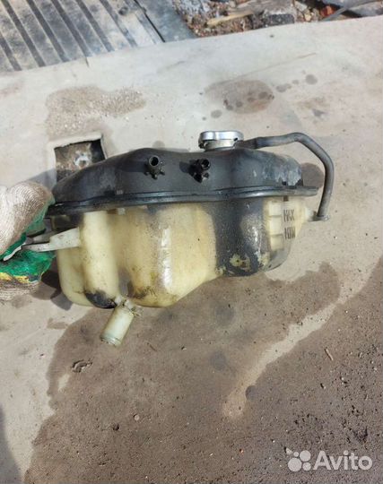 Расширительный бачок Хонда cr v3