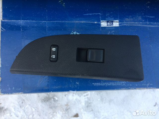 Блок кнопок двери пер. правой toyota highlander