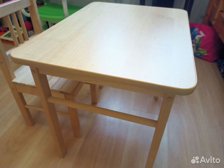Стол и стул детские деревянные