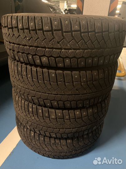 Viatti Brina Nordico V-522 195/65 R15 82