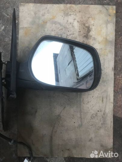 Зеркало правое Toyota Raum 20