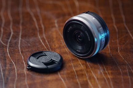 Объектив Sony E 16mm F2.8 (sel16f28)