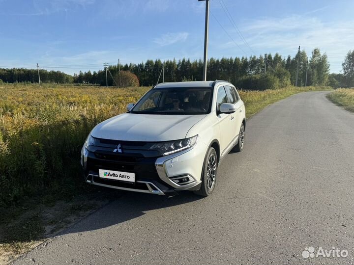 Mitsubishi Outlander 2.4 CVT, 2021, 49 950 км