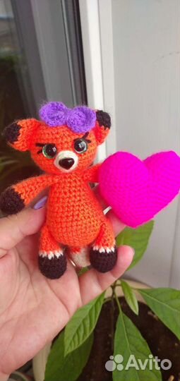 Игрушки мишка и лисичка