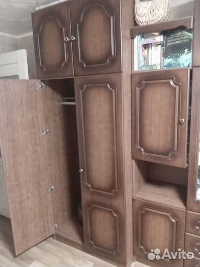 Стенка в гостиную