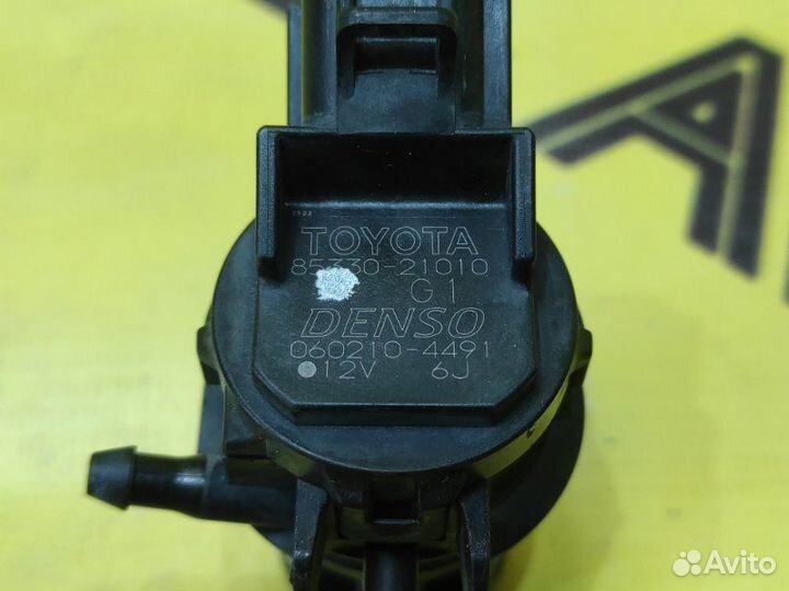 Насос омывателя Toyota Camry ACV30 2AZ-FE 2004.05