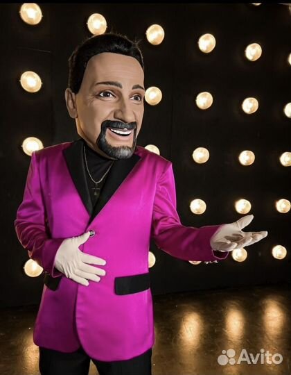 Михайлов, Киркоров, Ревва ростовые куклы