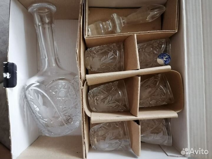 Графин хрустальный с рюмками